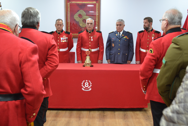 Máximas autoridades institucionales participan en Sesión Solemne por 44° aniversario de la Octava Compañía